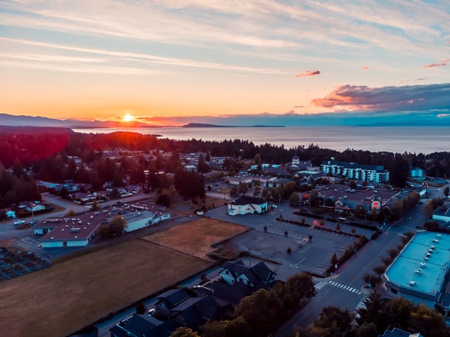 An image of qualicum beach businesses from above.